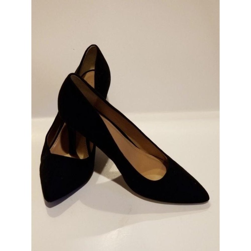 Classic Black Pumps